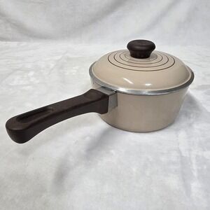 Vintage Club Supra Aluminum 2 Quart Sauce Pan w/Lid Stock Pot Ivory Color